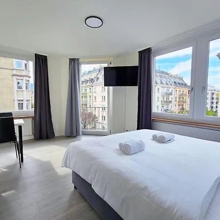 Downtown Deluxe With Queen Bed Be-46 * ציריך